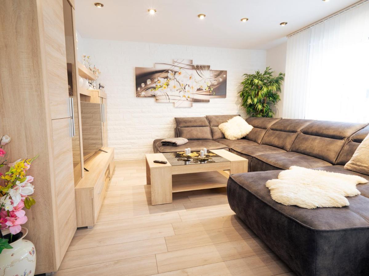 Truth Fuer 5 - King Size Betten, Kamin, Garten, Xxl Couch, Smart-Tv 多特蒙德 外观 照片