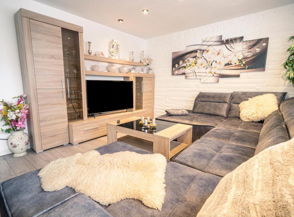 Truth Fuer 5 - King Size Betten, Kamin, Garten, Xxl Couch, Smart-Tv 多特蒙德 外观 照片